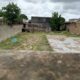 Vende-se este espaço, com uma área de 15/30m na berma da estrada Rua Mário Coluna