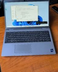Laptop Dell Precision 3581 13th Gen Intel Core i7-13800H (20CPUs) ~2.5GHz Ram 32gb SSD 512gb com 6GB NVIDIA GeForce Gráfica