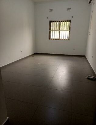 Arrenda-se vivenda, tipo3 no bairro de Guava muito próximo a EDM