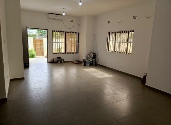 Arrenda-se vivenda, tipo3 no bairro de Guava muito próximo a EDM