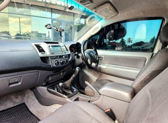 Toyota Hilux D4D 2014 Recém importado
