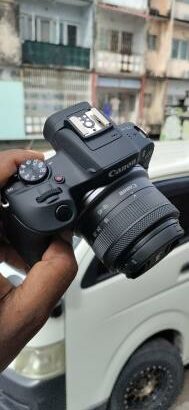 Canon EOS R100