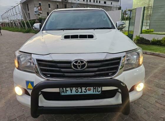 TOYOTA HILUX D4D LEGEND 45 Cabine Simples