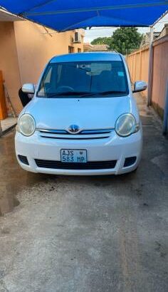 Toyota Sienta AJS•••MP