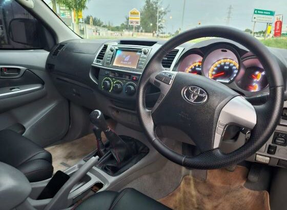 TOYOTA HILUX D4D LEGEND 45 Cabine Simples