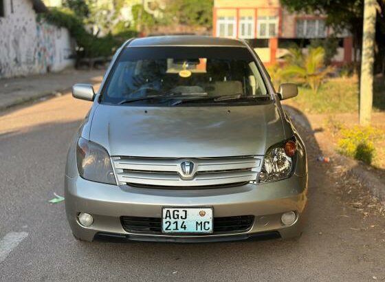 Toyota IST 1.3 AGJ•••MC