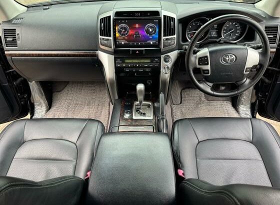 Toyota Land Cruiser 2012 4.6 V8