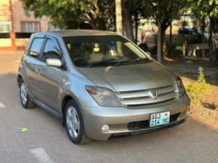 Toyota IST 1.3 AGJ•••MC
