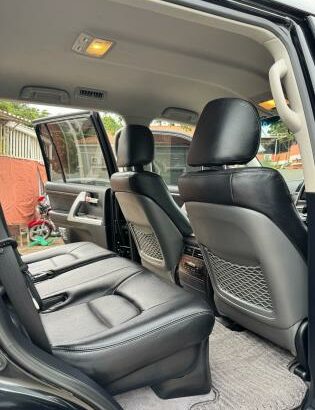 Toyota Land Cruiser 2012 4.6 V8