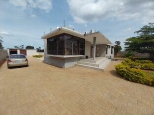 Vende-se T4 na Matola-Rio/Mozal