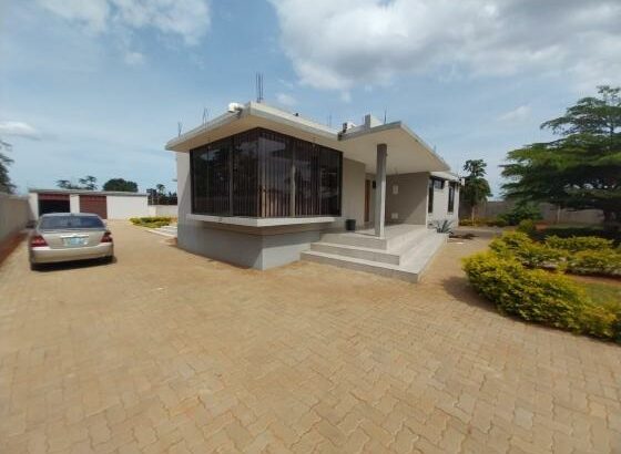 Vende-se T4 na Matola-Rio/Mozal