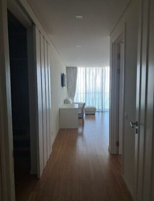 ARRENDA+SE APARTAMENTO T4 CONDOMÍNIO ZEN COM MÓVEIS