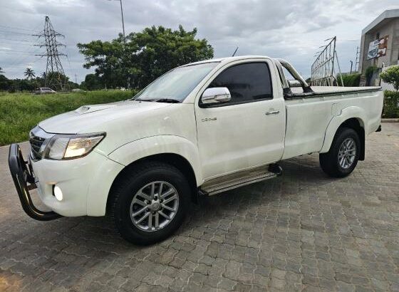 TOYOTA HILUX D4D LEGEND 45 Cabine Simples