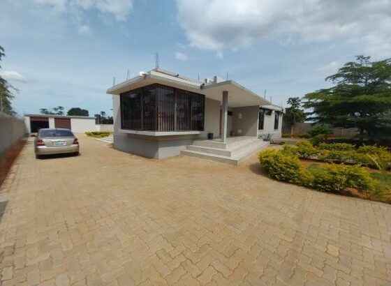 Vende-se T4 na Matola-Rio/Mozal