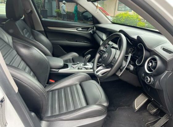 Alfa Romeo Stelvio Q4 2022 Panorâmico