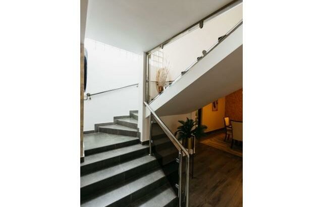 VENDE-SE MORADIA T4 NA SOMMERSCHIELD II, ESC. PORTUGUESA.