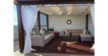 VENDE-SE penthouse T5 no Golf Residence