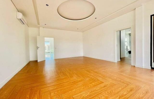 VENDE-SE duplex T4 na Costa do Sol