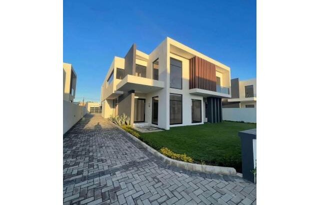 Vende-se dúplex T4 no Triunfo