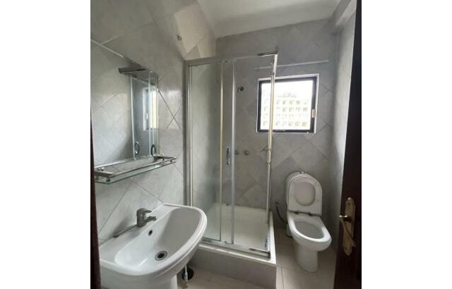 Vende-se moradia T4 na Sommerschield