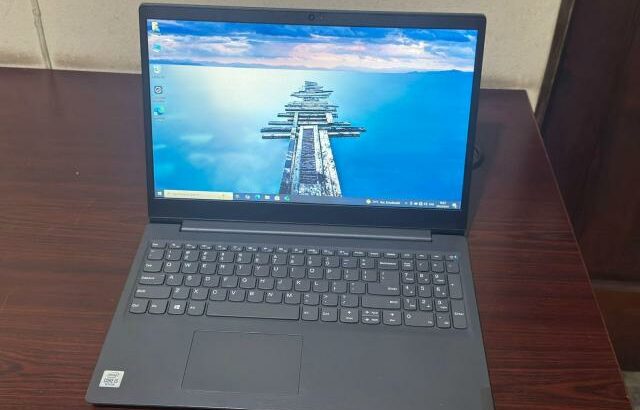 Laptop Lenovo 10TH Gen, Core i5.h