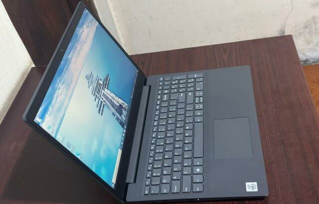 Laptop Lenovo 10TH Gen, Core i5.h