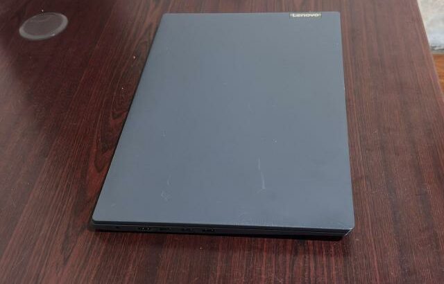 Laptop Lenovo 10TH Gen, Core i5.h