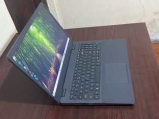 Laptop Dell Vostro, 11TH Gen Core i5.