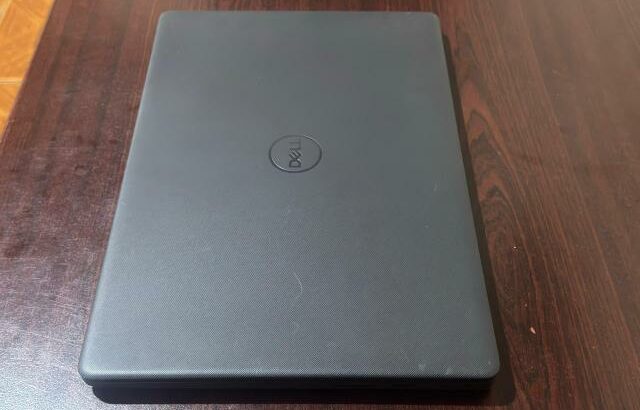 Laptop Dell Vostro, 11TH Gen Core i5.