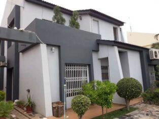 VENDE-SE moradia T3 no Triunfo Velho