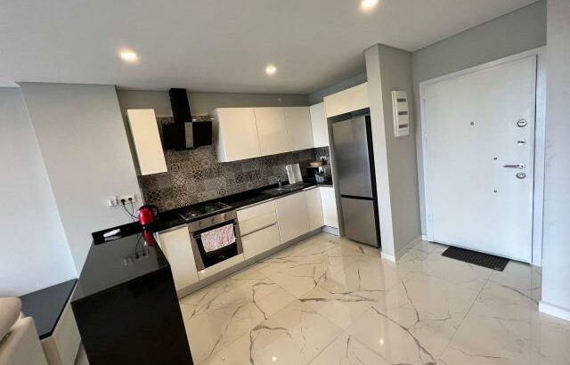 Arrenda-se Luxuoso Apartamento T1 Mobilado no deco assos