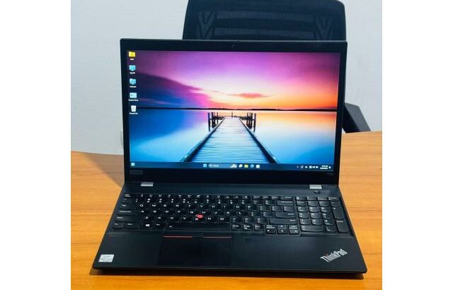 Laptop Lenovo ThinkPad P15s, i7 10Th Gen. TouchScreen