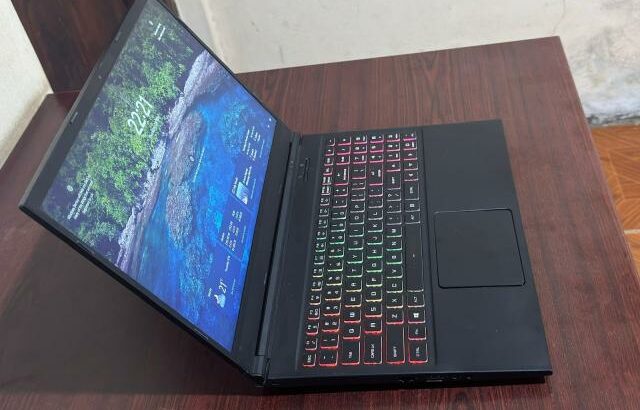 Laptop GAMER, WOOTBOOK PRO Core I7-9750H