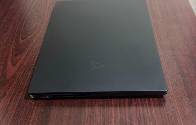 Asus ZenBook OLED, AMD Ryzen 5, 13TH Gen Executivo