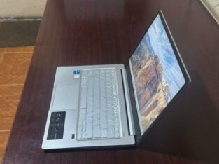 Acer Swift i5-11. With Intel Iris Xe Graphics