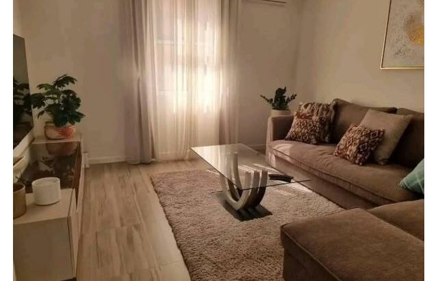 VENDE-SE moradia T4 + 1 no Condomínio Elite