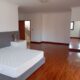 Arrenda-se Luxuosa Moradia T5 Mobilada no condomínio Garden Sommerschield