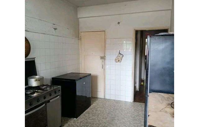 Vende-se Belíssimo Apartamento T3 na sommerschield 1 Rua de tchamba