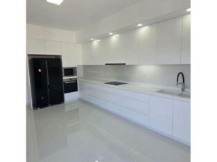 Vende-se Luxuoso Apartamento novo T3 no condomínio 4life 2