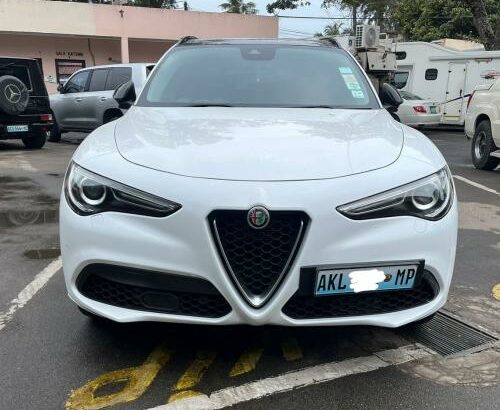 Alfa Romeo Stelvio Q4 2022 Panorâmico