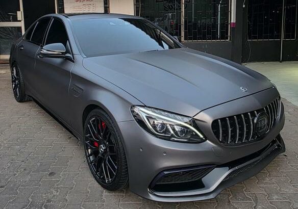 Mercedes-Benz C63 AMG