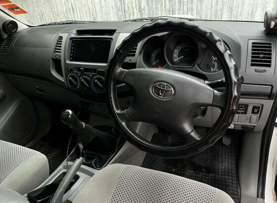 Toyota Hilux com Canopy