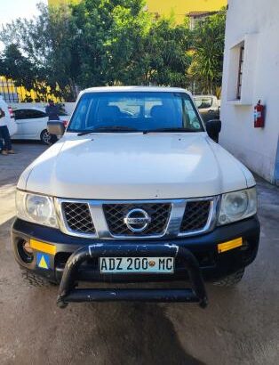 Nissan Patrol 2014 Manual