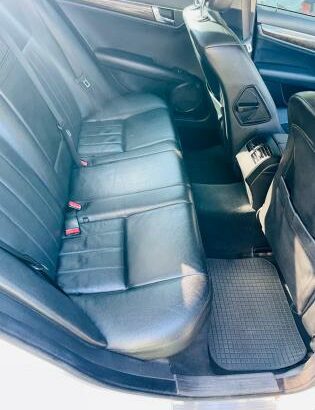 Mercedes-Benz C200 2010 Manual