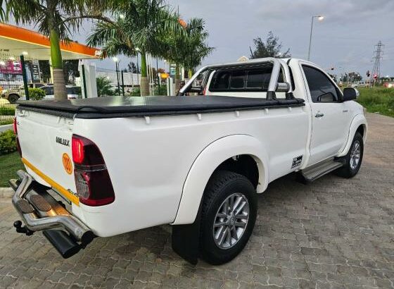 TOYOTA HILUX D4D LEGEND 45 Cabine Simples