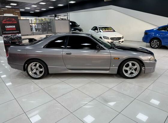 NISSAN SKYLINE R33 GTST