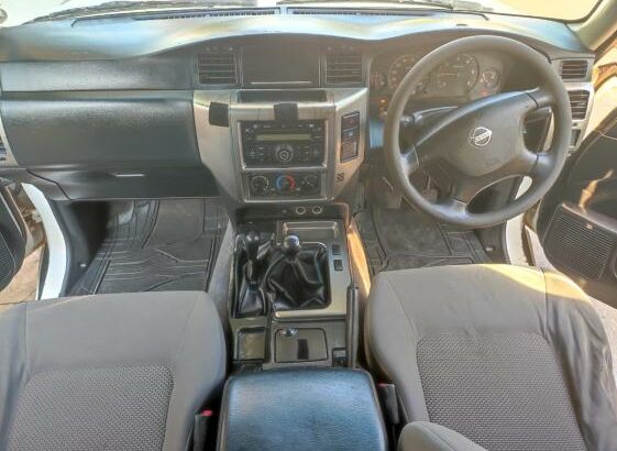 Nissan Patrol 2014 Manual