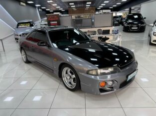NISSAN SKYLINE R33 GTST