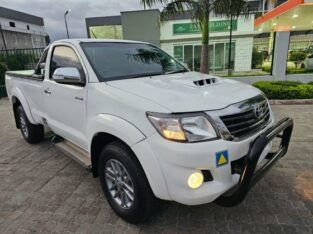 TOYOTA HILUX D4D LEGEND 45 Cabine Simples