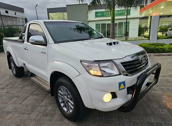 TOYOTA HILUX D4D LEGEND 45 Cabine Simples